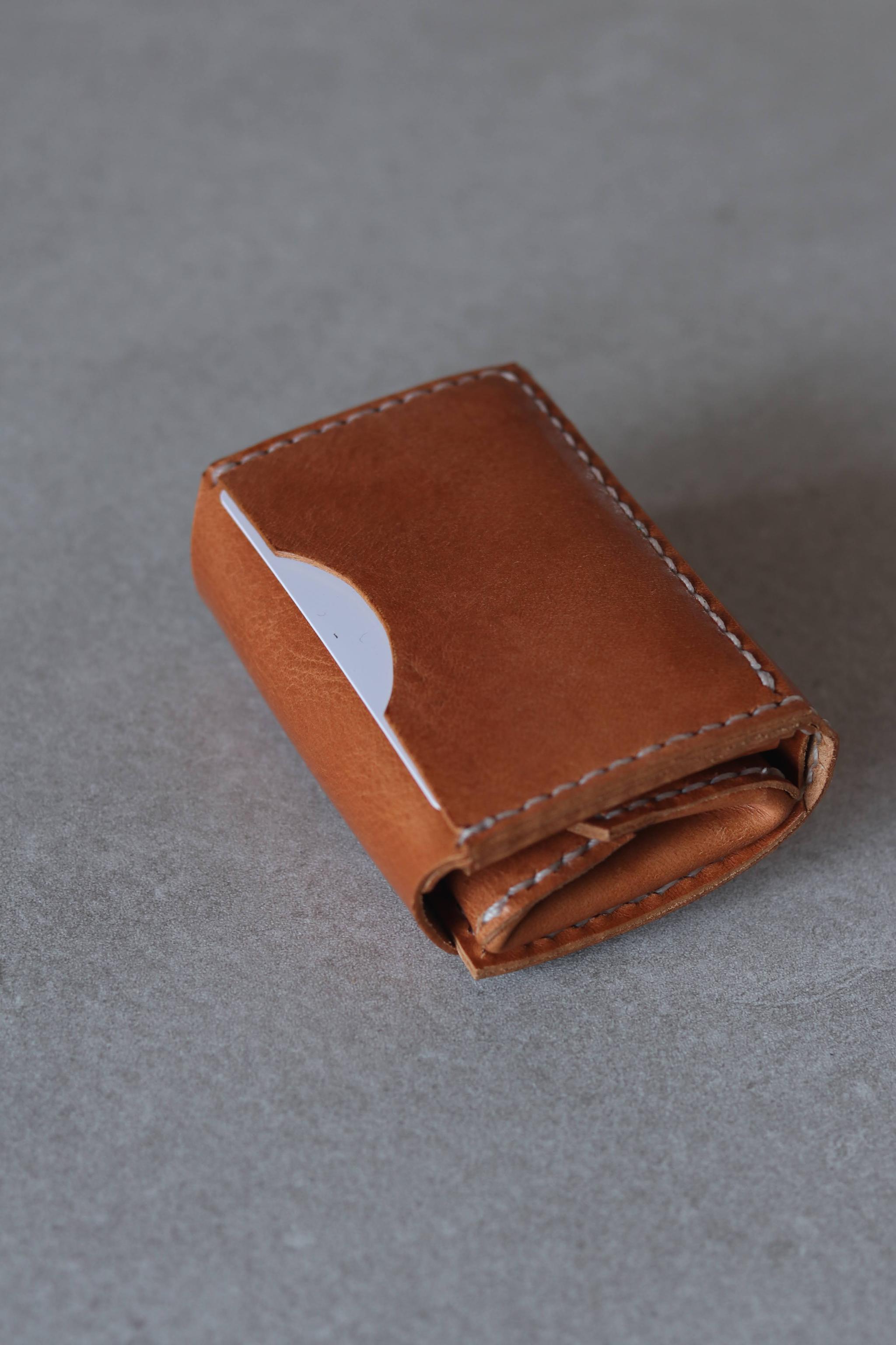 ふわっと包み込む三つ折り財布　キャメル　ミニ財布 コンパクトウォレット イタリアンレザー 本革 プレゼント | 10枚目